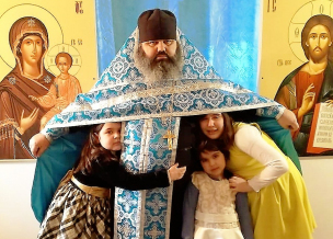 Поможем многодетному священнику оплатить обучение детей