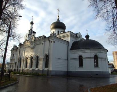 Церковь Успения Пресвятой Богородицы в Троицком-Лыково (каменная)