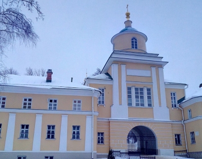 Надвратный храм свт. Митрофана Воронежского