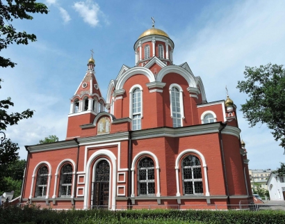 Храм Благовещения Пресвятой Богородицы в Петровском Парке