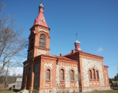 Православная церковь в честь Рождества Христова в Колке (Латвия)