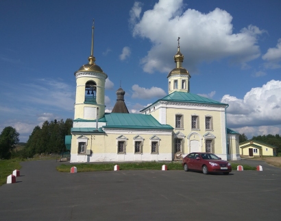 Церковь Успения Пресвятой Богородицы в Лявле