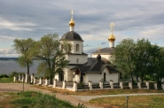 Храм святых равноапостольных царя Константина и матери его Елены