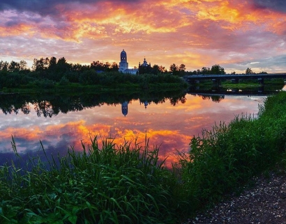 Церковь Богоявления Господня в Пежме