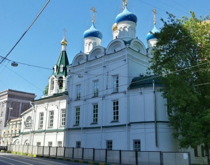 Храм знамения Божией Матери и святых жен-мироносиц