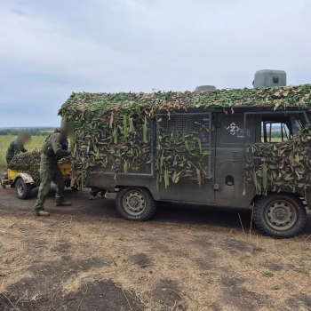 РАЗГРУЗКА ГУМАНИТАРНОЙ ПОМОЩИ