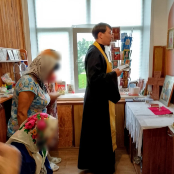 ​СОЦИАЛЬНОЕ СЛУЖЕНИЕ: ТАИНСТВА ИСПОВЕДИ И ПРИЧАСТИЯ В РАЙОННОЙ БОЛЬНИЦЕ