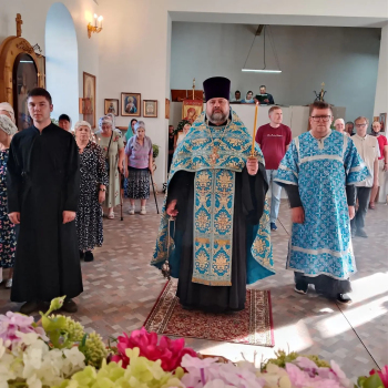 ВСЕНОЩНОЕ БДЕНИЕ В КАНУН ПРАЗДНОВАНИЯ ЯВЛЕНИЯ КАЗАНСКОЙ ИКОНЫ БОЖИЕЙ МАТЕРИ